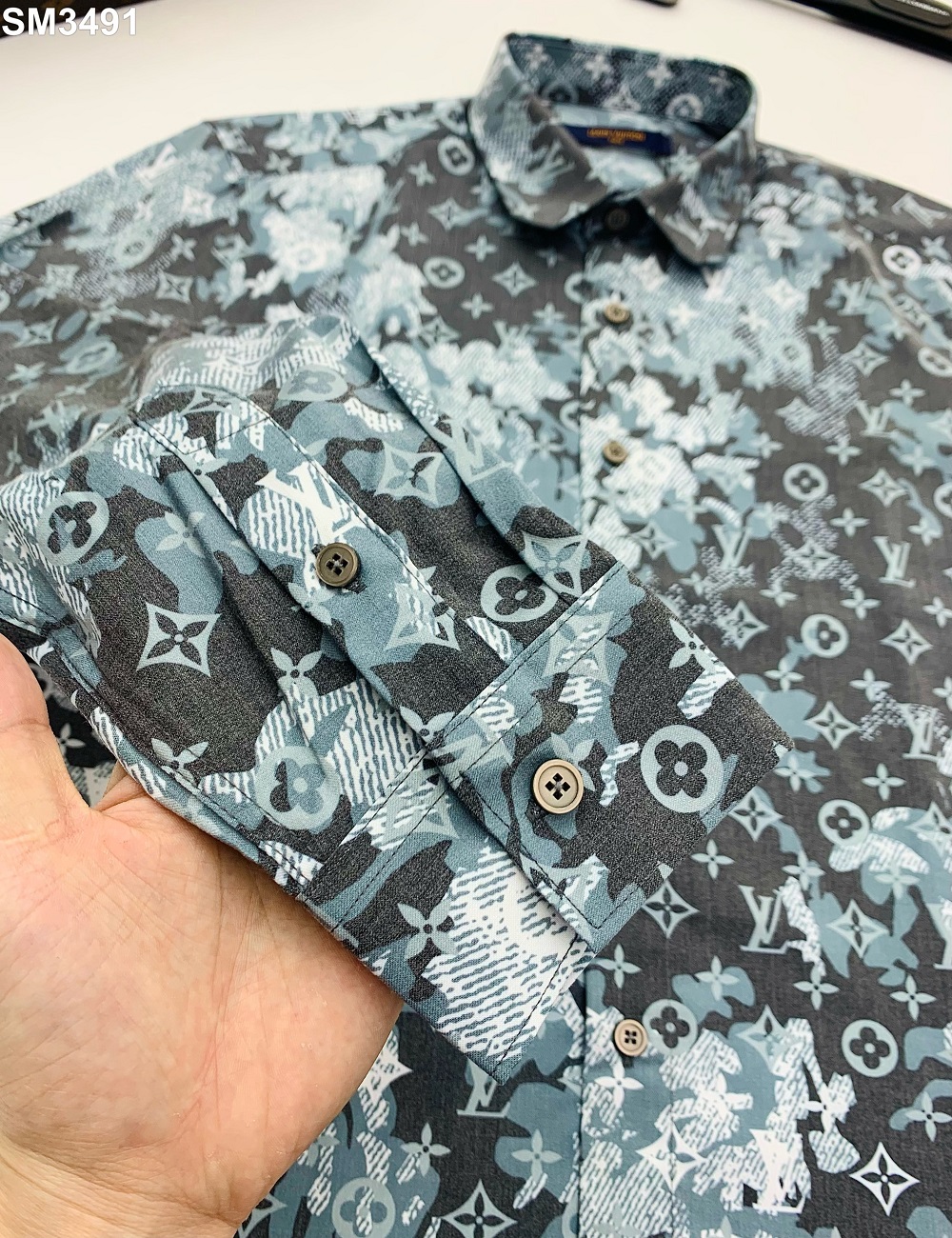 Louis Vuitton Casual Men Flagship Buttons Up Shirt eBay #8 Louis Vuitton Casual Men Flagship Buttons Up Shirt eBay
